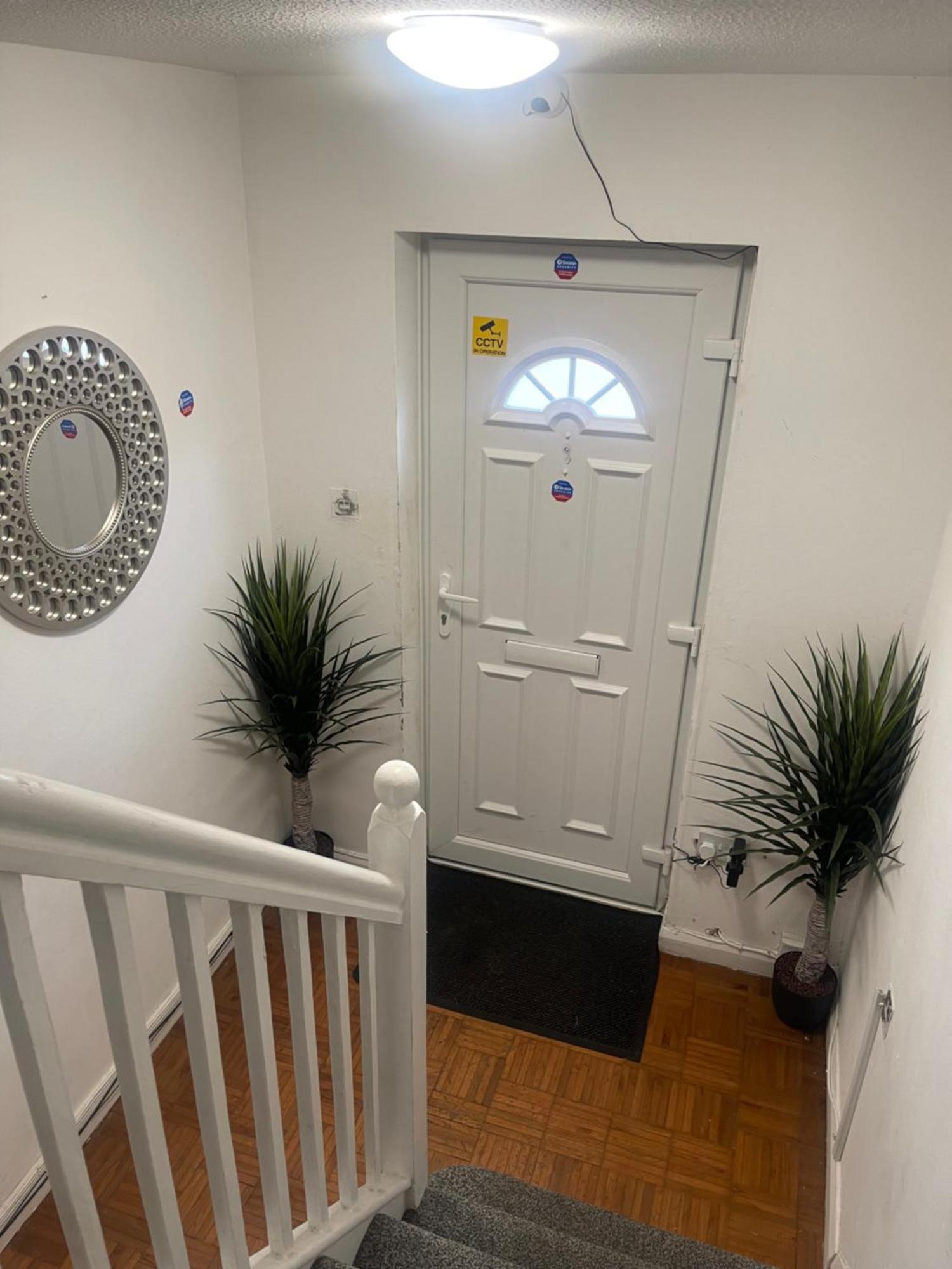 North Avenue Guest House Ltd, Heathrow Airport-Free Parking Hayes  Eksteriør billede